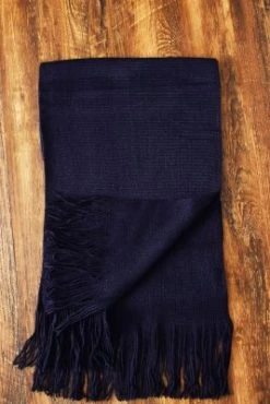 Halstørklæder - Gårda Knitted Woolmix Scarf (Navy) -Mode Hat sc 3260 d 1